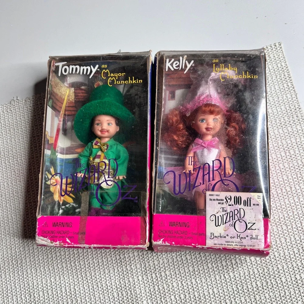 Mattel Wizard of Oz Kelly Tommy Lullaby Mayor Munchkin Doll Set 1999 25817 25821